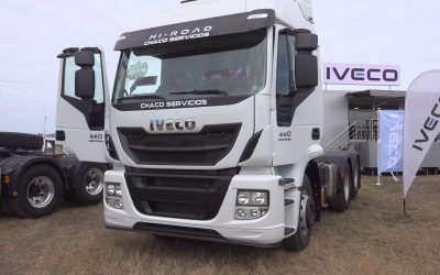 Chaco Servicios Iveco celebró en Agronea la entrega de una nueva unidad a Transporte Gajate